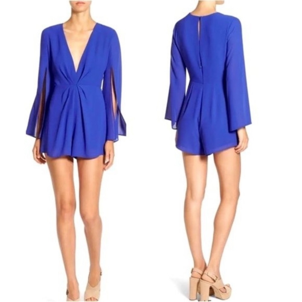 Astr the label Blue Long Sleeve Romper